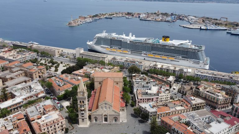 Messina, i crocieristi lamentano una città sporca e con strade pericolose