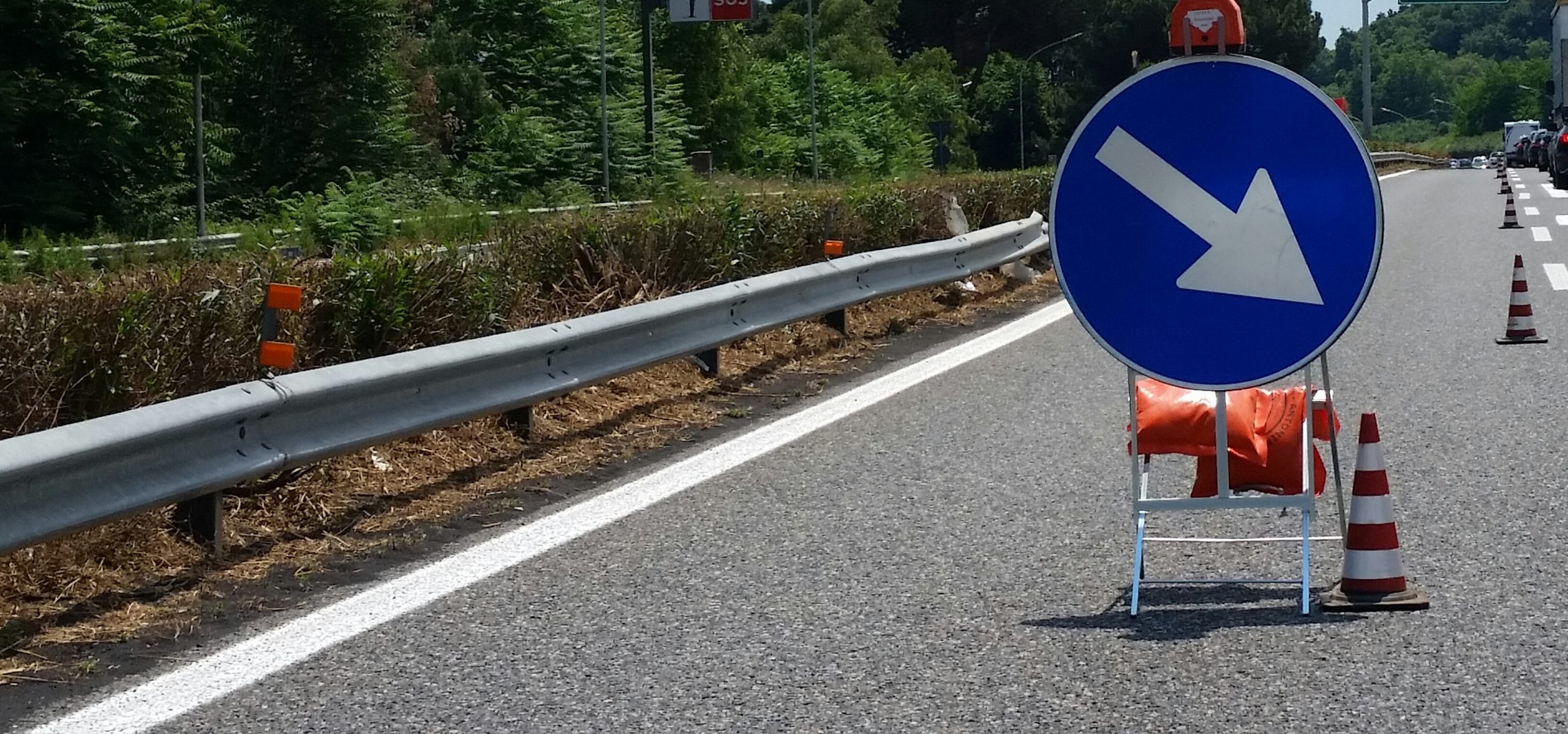 A20, nuovo asfalto per le rampe autostradali di Rometta