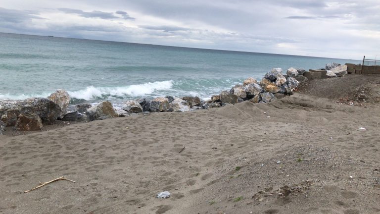 Marmora: avanza l’erosione costiera, nonostante i recenti interventi