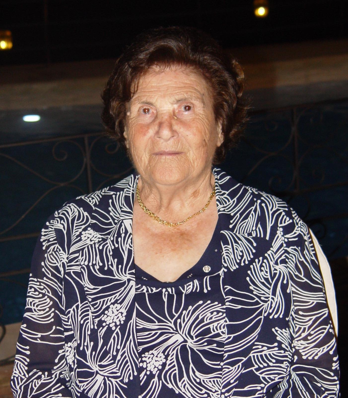 Nonna Concetta compie 100 anni: è festa a Pace