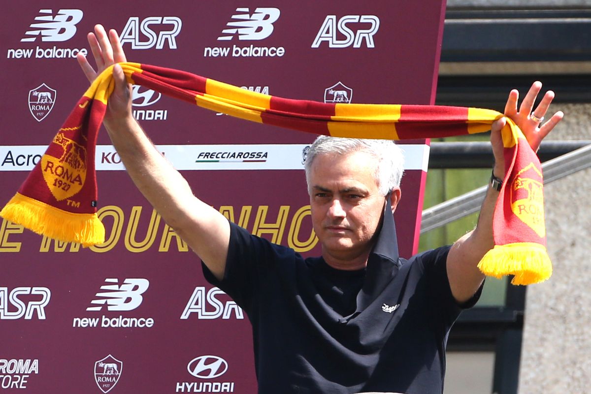 Mourinho “A Roma accoglienza eccezionale, in debito con i tifosi”