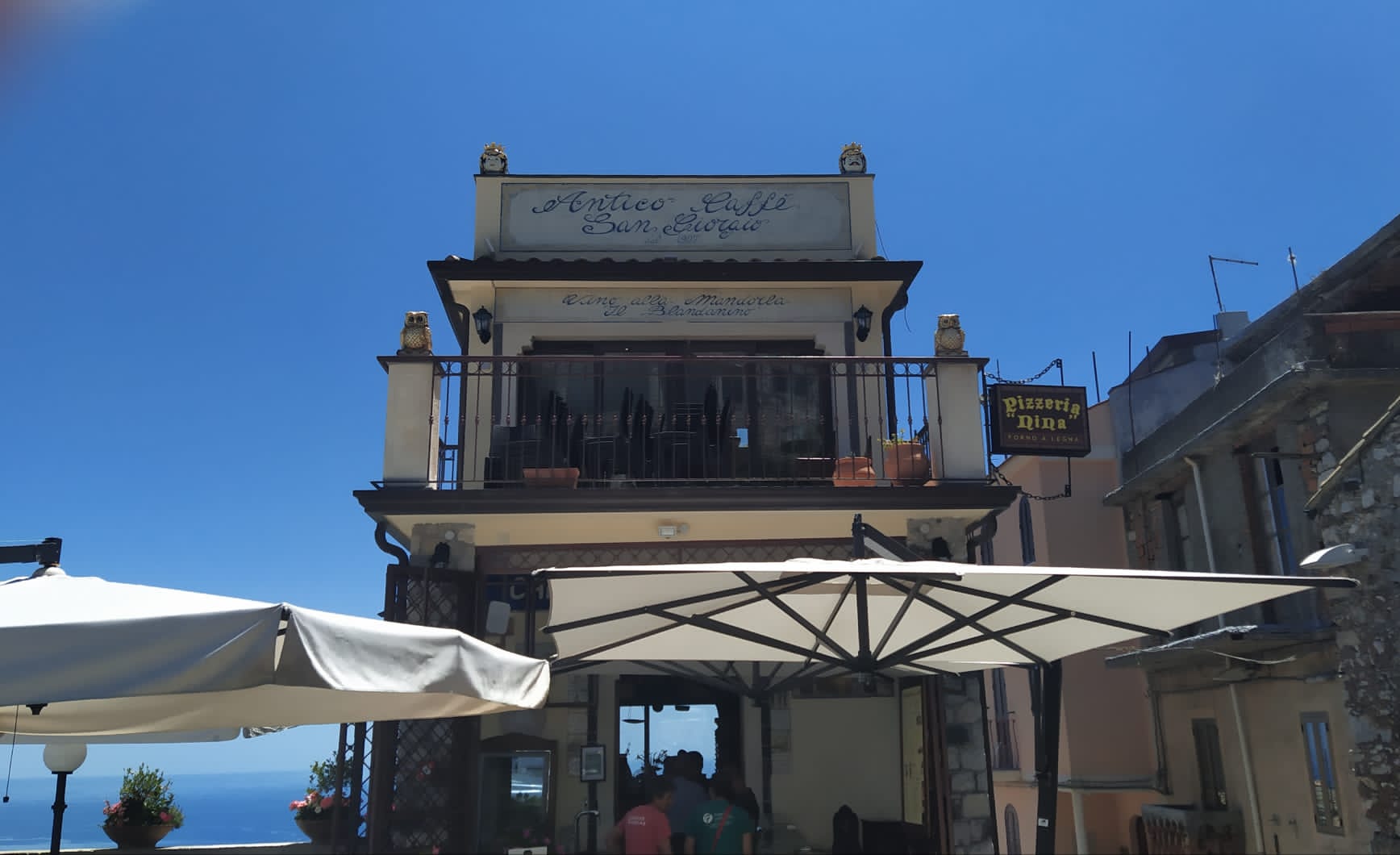 Castelmola tra Amedeo Modigliani e Jeanne Hébuterne