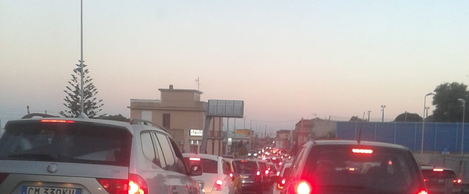 Cantiere “lumaca”, che caos sulla Ss 114 a Mili