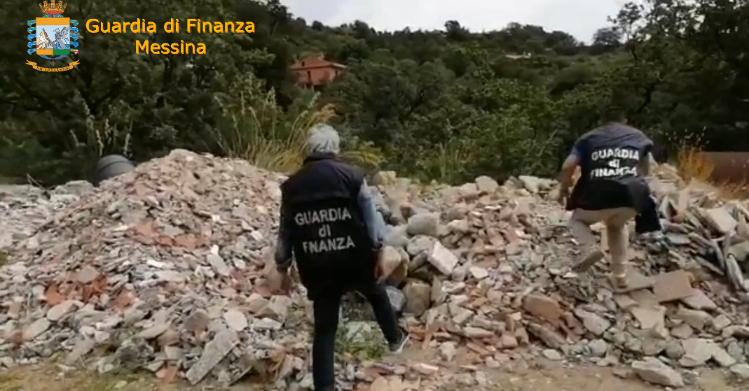 Sequestrata maxi discarica abusiva: rinvenute tonnellate di materiale altamente nocivo