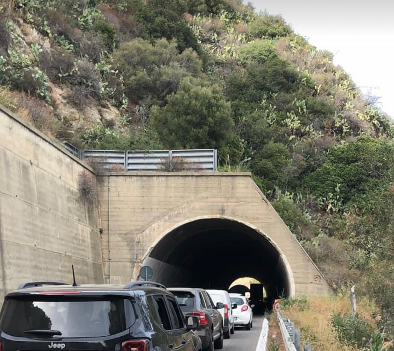 Scontro sull’A18, un morto e 3 feriti a Briga