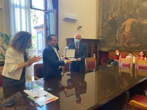 IRCCS, De Luca consegna targa al professor Bramanti