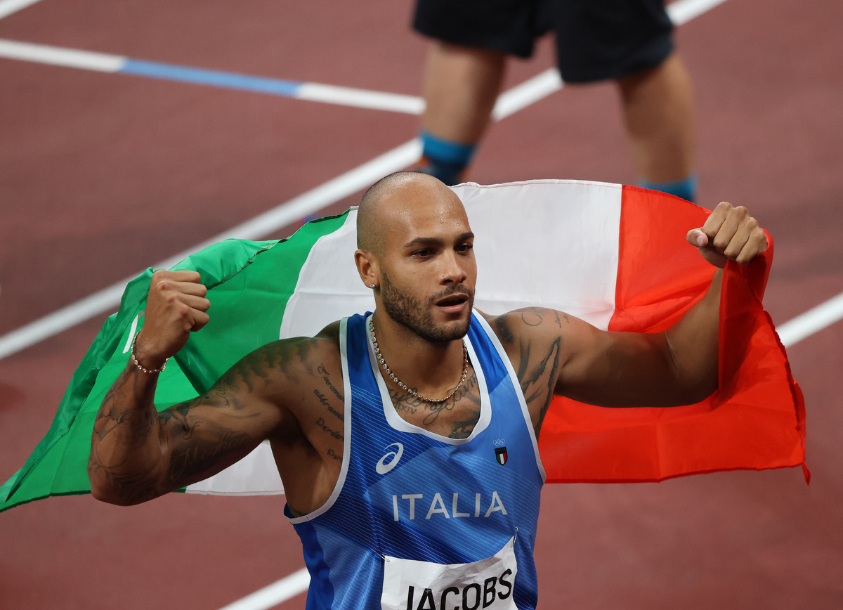 Jacobs ai tifosi “Siete incredibili, risponderò a tutti”