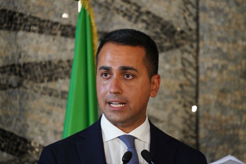 Afghanistan, Di Maio “Pronti a evacuare ma non li abbandoniamo”