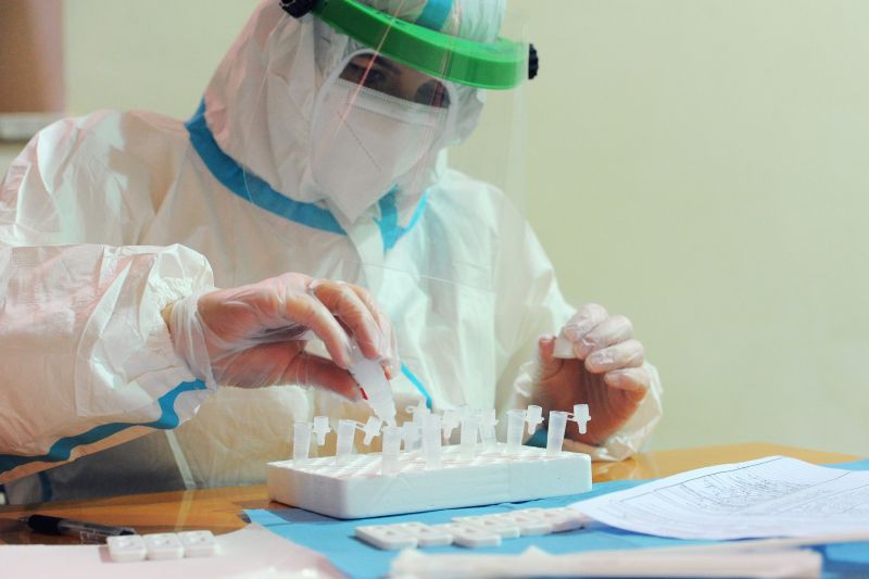 Covid, Sicilia in testa con 1.350 nuovi casi e 6 decessi