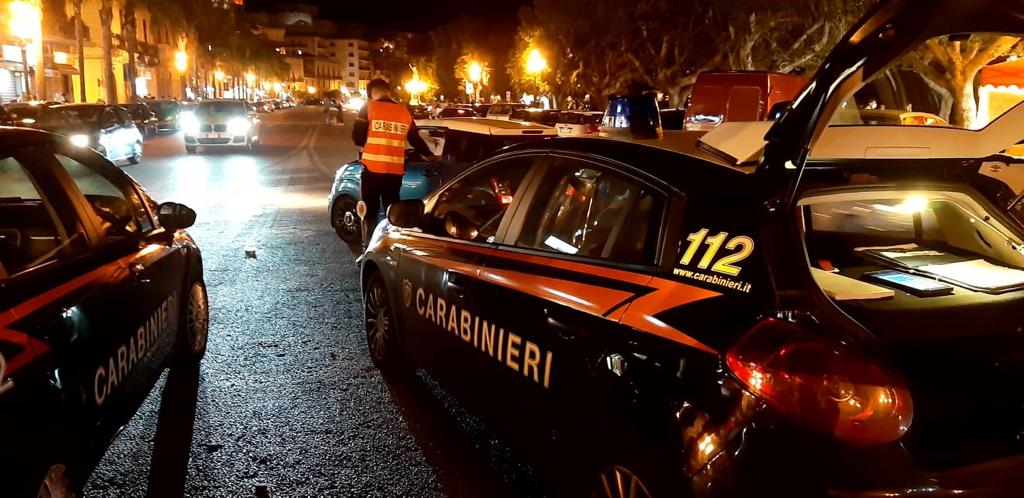 Movida, controlli dei carabinieri: chiuso locale