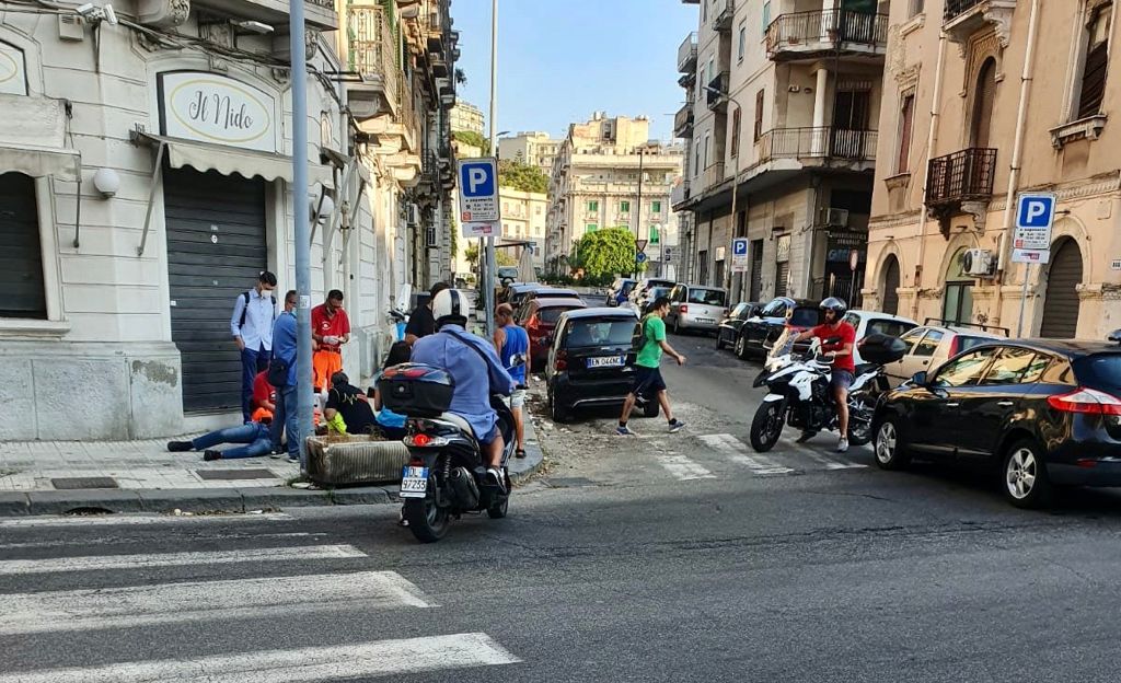 Grave incidente in centro: giovane in codice rosso