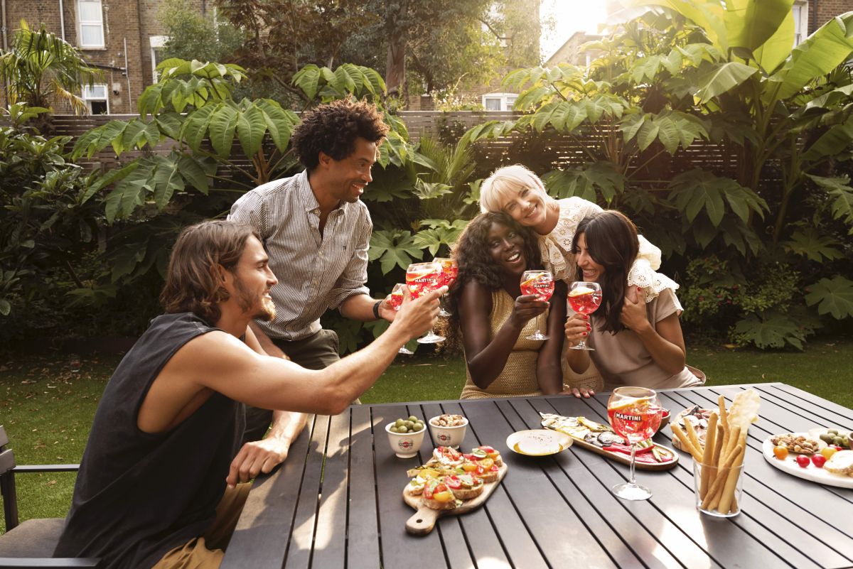 Martini lancia un contest digitale per celebrare l’amicizia