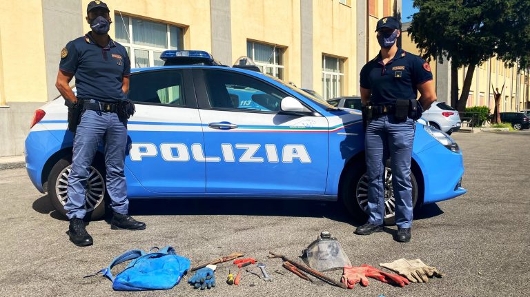 Ladri in azione nell’ex birrificio Messina: quattro arresti
