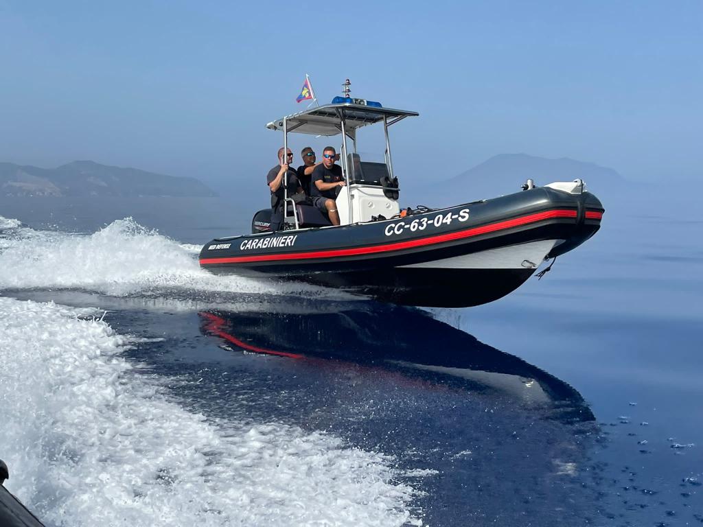 Eolie, arresti e denunce per droga