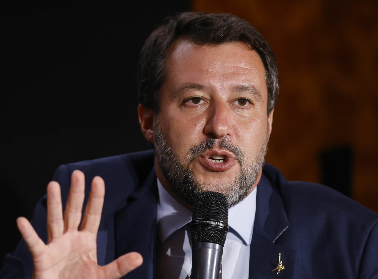 Salvini “Il centrodestra unito vince ma scegliere prima i candidati”