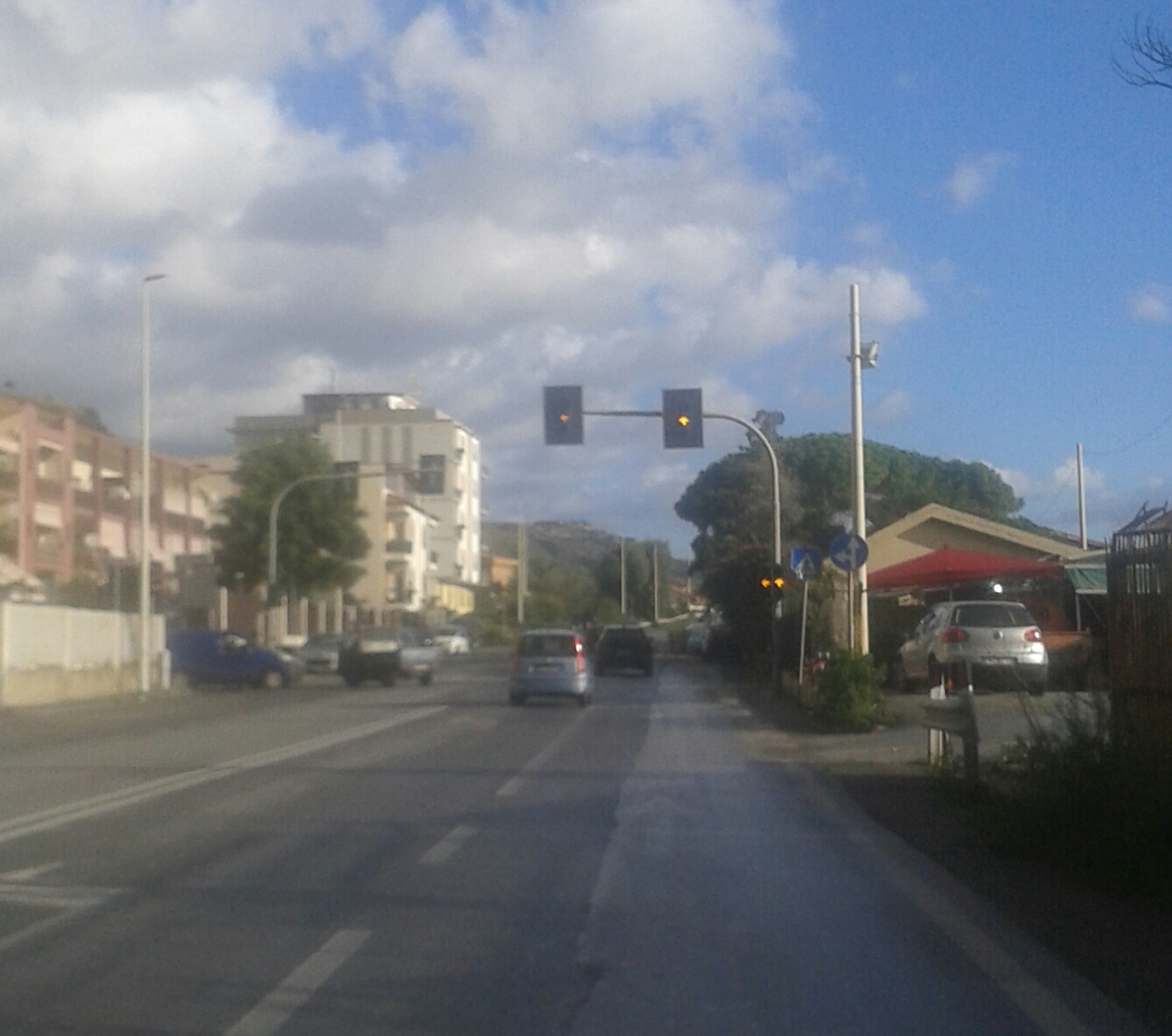 Santa Margherita, scende la pioggia ed il semaforo va Ko
