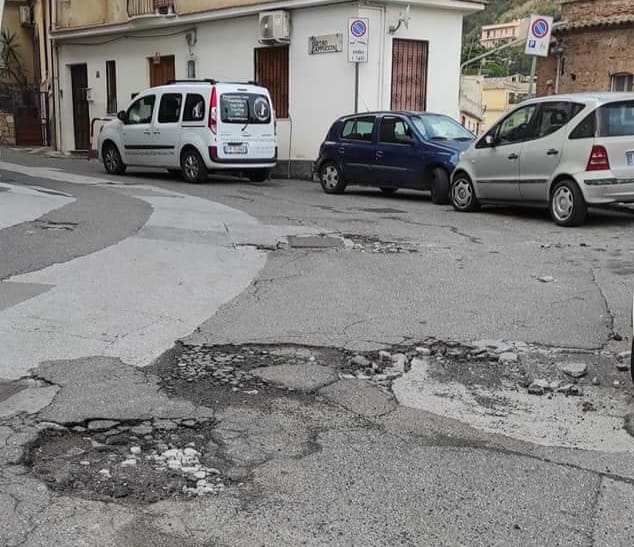 Via Dietro Cappuccini “trappola” per pedoni
