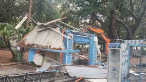 Villa Mazzini: demoliti chioschi abusivi, ora il restyling