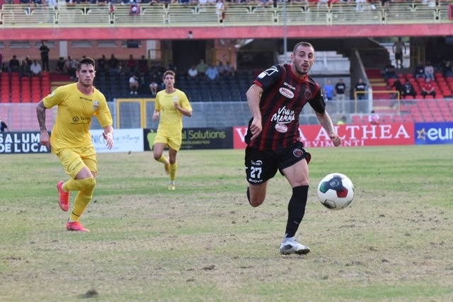 CALCIO – Ancora una sconfitta per il Messina allo “Zaccheria” di Foggia