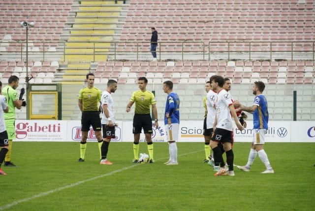 CALCIO – Anche l’Andria espugna il Franco Scoglio, Messina sempre più in basso