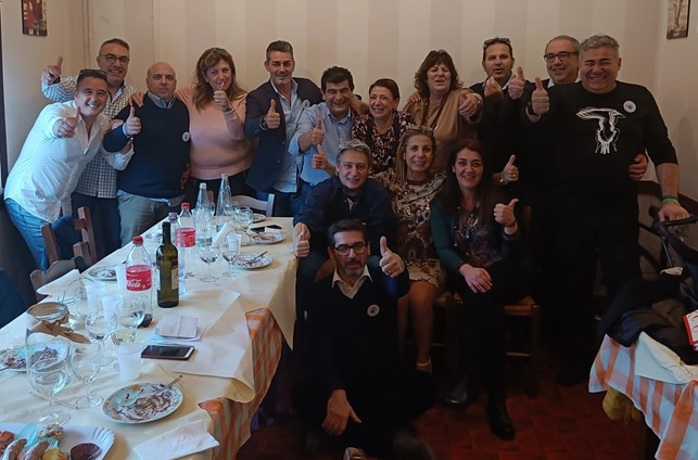 Reunion della classe di infermieristica: dopo 30 anni di nuovo nella stessa stanza