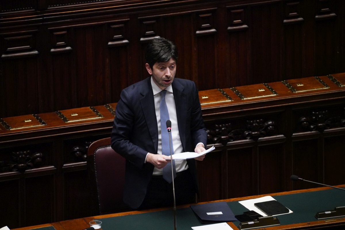 Covid, Speranza “Sul vaccino ai bambini fidiamoci dei pediatri”