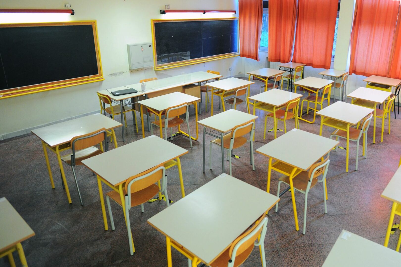 Dimensionamento scolastico, Cgil: “Messina rischia di perdere scuole”