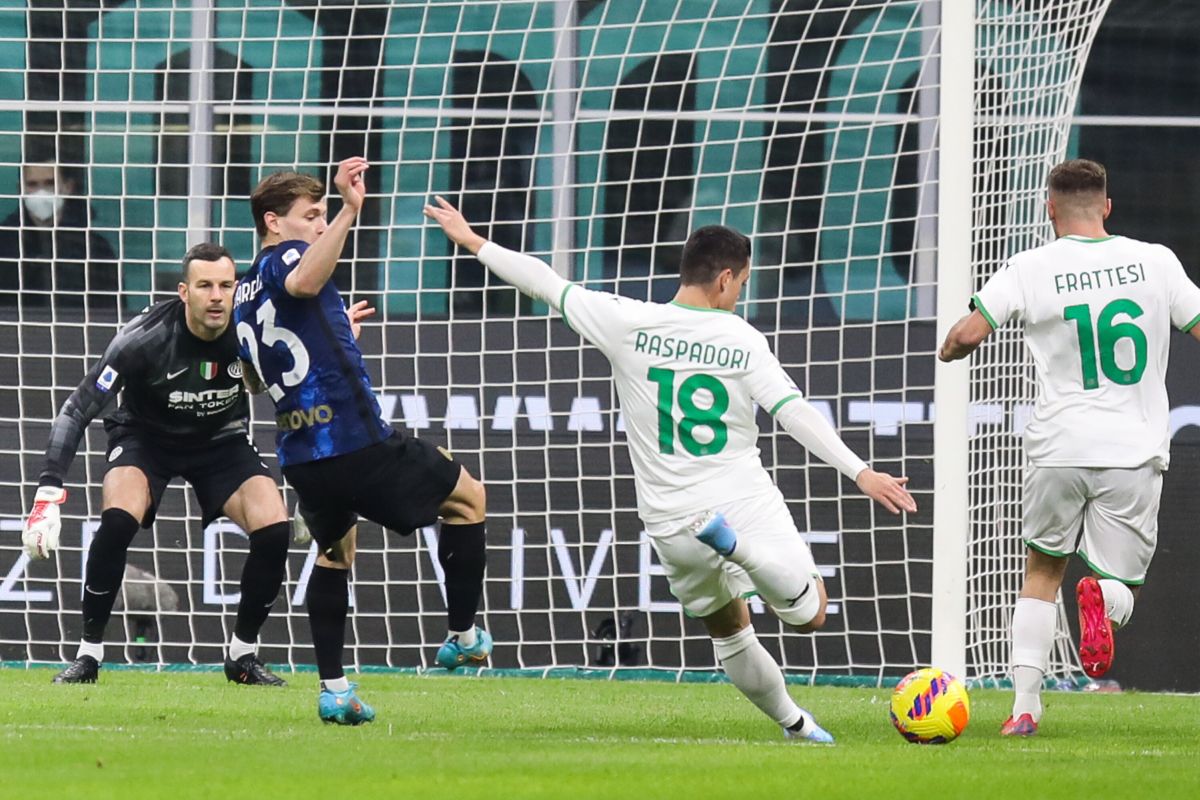 Il Sassuolo piega l’Inter 2-0, luci azzurre a San Siro