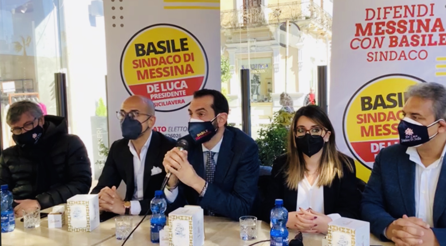 De Luca lancia la campagna di “arruolamento”