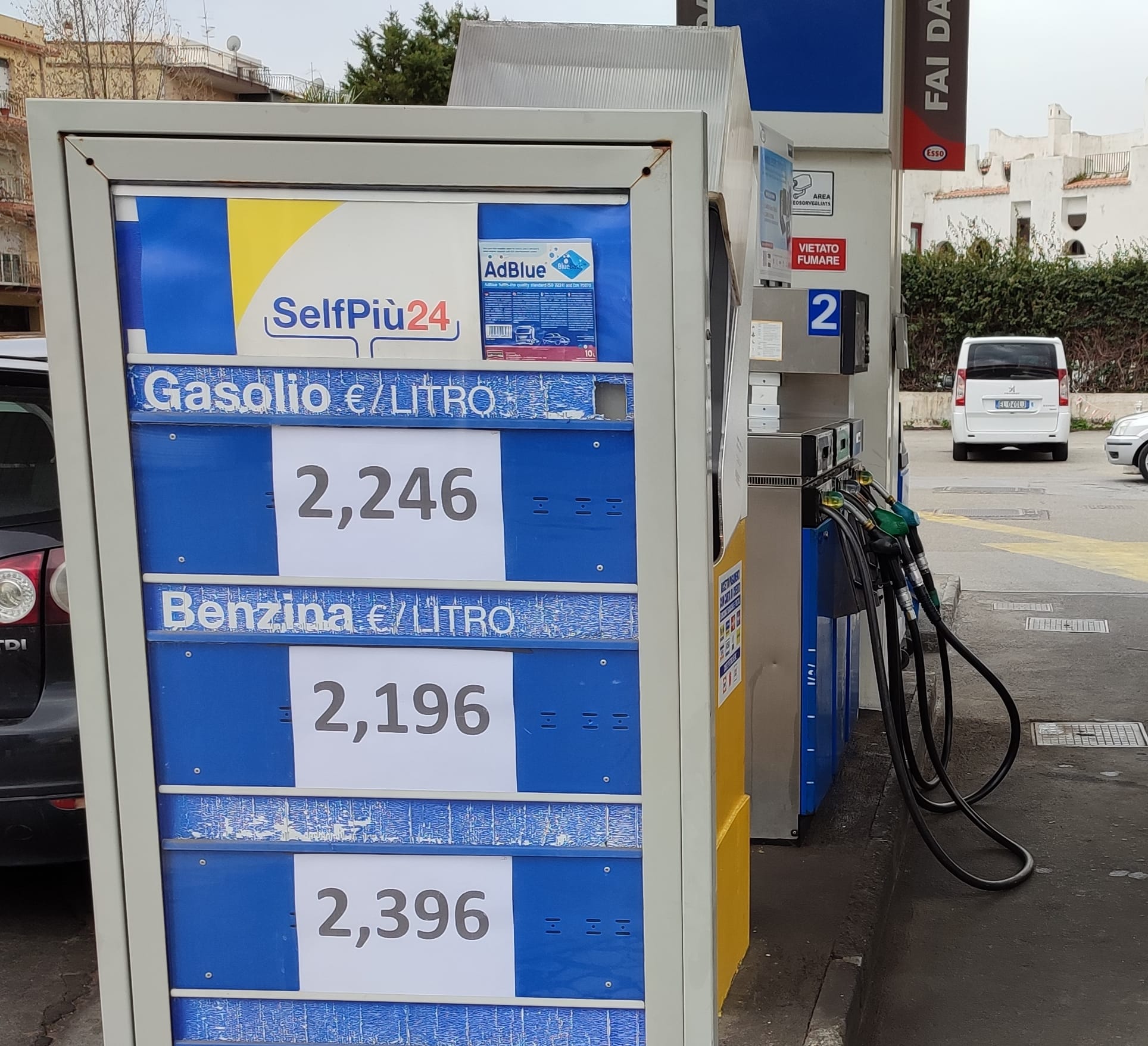Aiace, class action contro il caro carburante