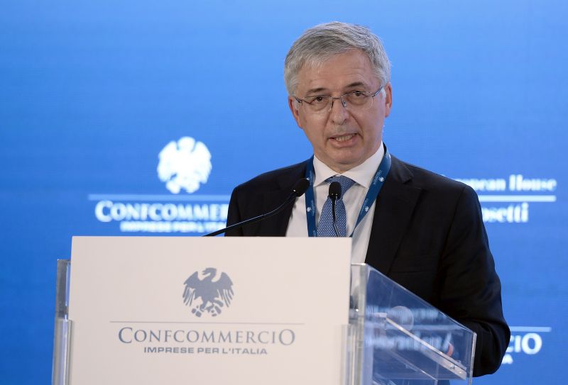 Franco “Evitare assolutamente un’altra recessione”