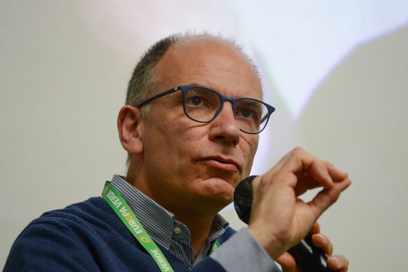 Letta “Governo di larghe intese termina con questo Parlamento”