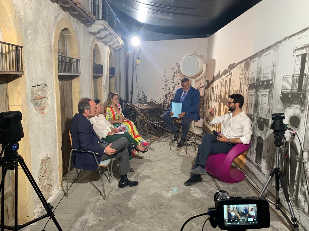 Tik-Talk, il reddito di cittadinanza. VIDEO