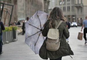 Maltempo, allerta per rovesci e temporali in nove regioni