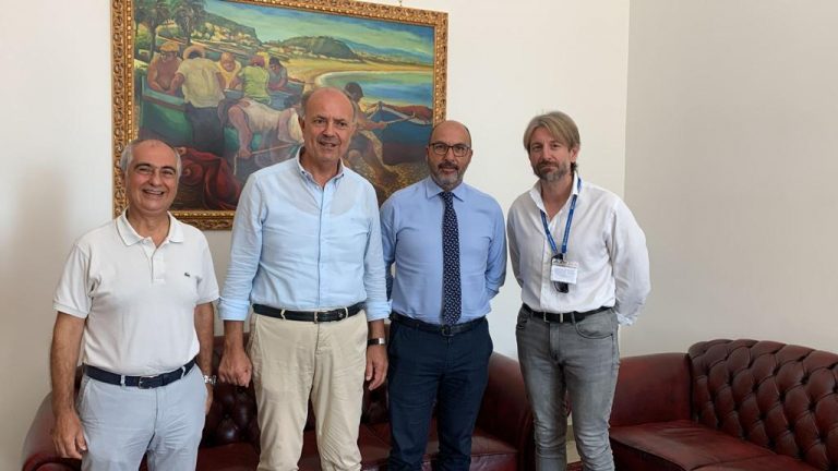 Raffineria presenta il piano di investimenti