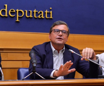 Calenda “Solo proporzionale può fermare Destra. Dopo il voto, il caos”