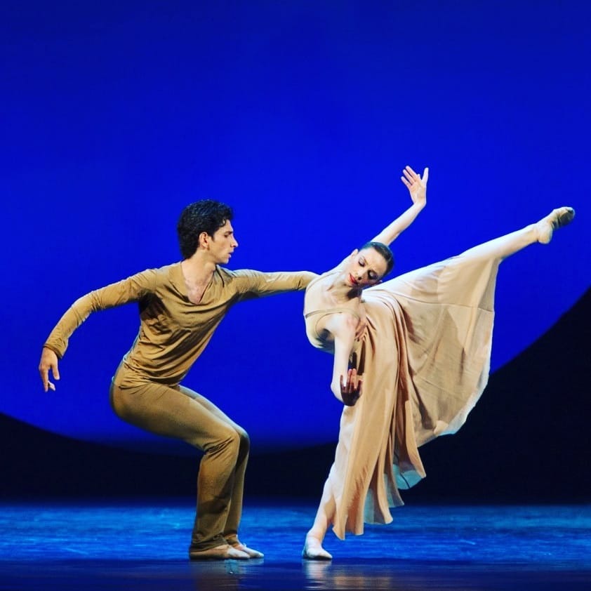 Danza e pianoforte a braccetto al Teatro Antico