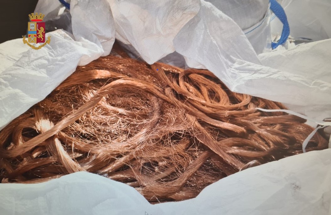 Sequestrate tre tonnellate di rame