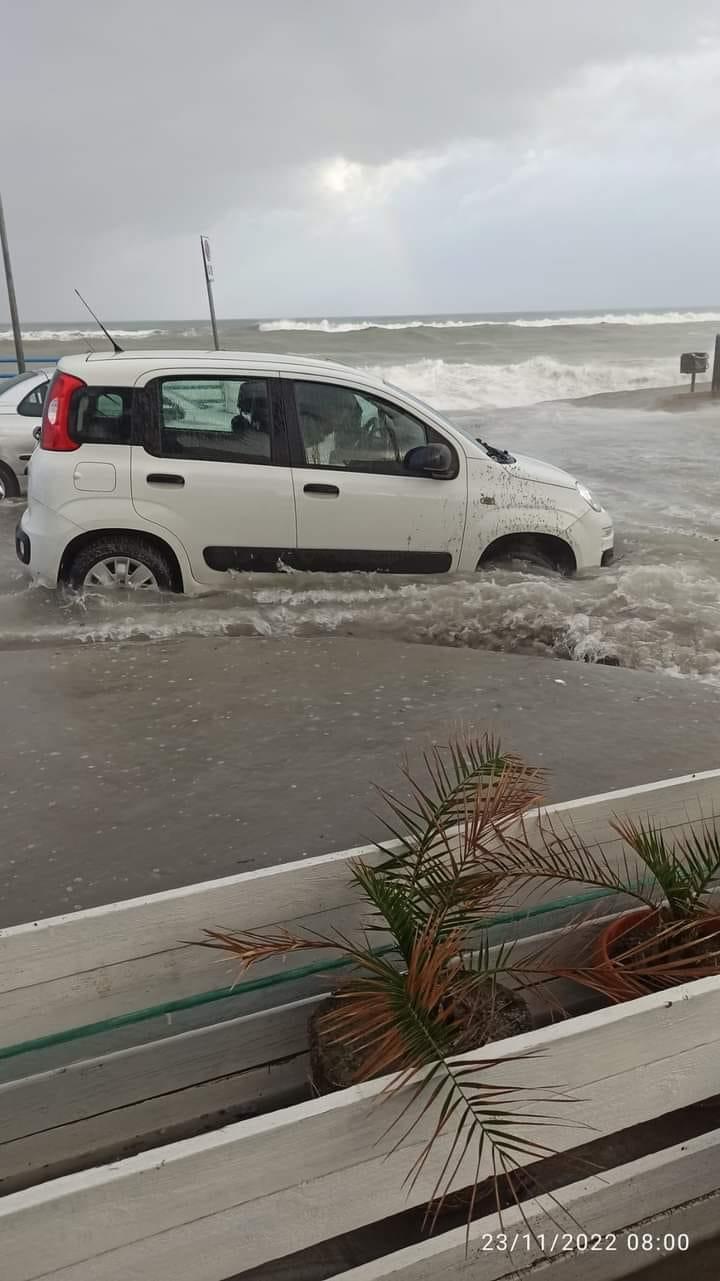 Maltempo Villafranca, onde, danni e disagi