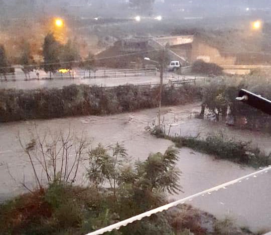 Maltempo, Barcellona e Milazzo sott’acqua. Chiusa l’A20