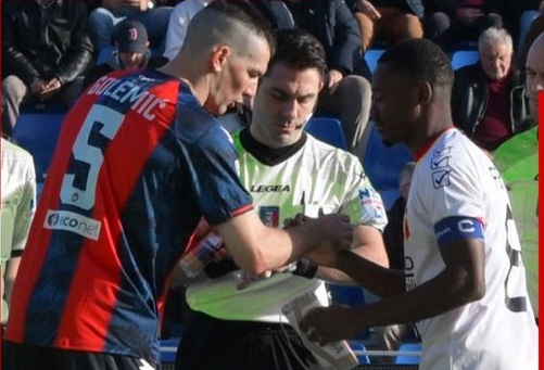 MESSINA. A Crotone, decima trasferta e decima sconfitta