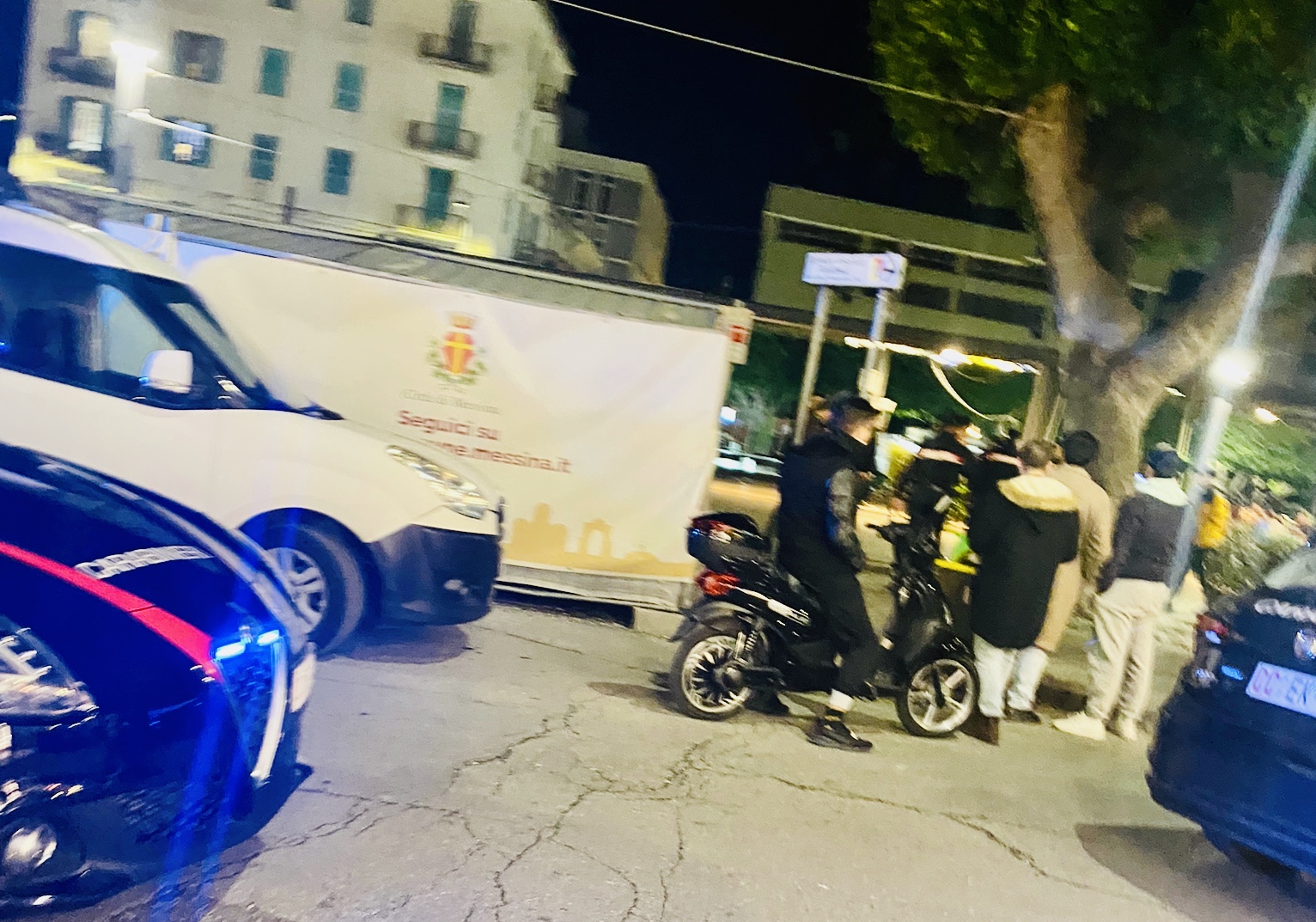 Sanguinosa rissa a piazza Cairoli