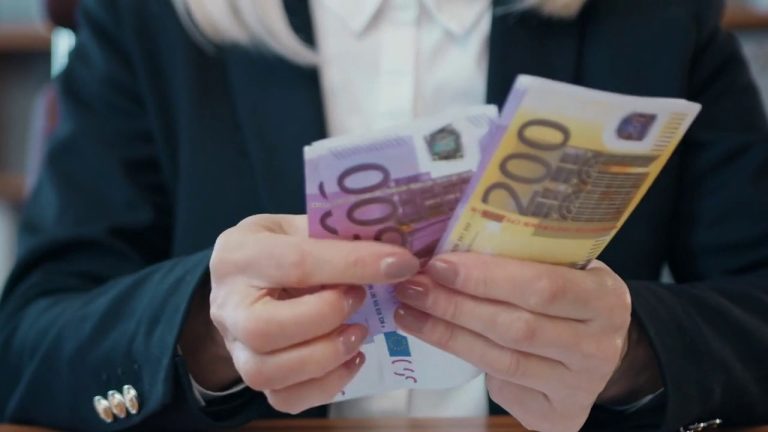 Buste paga più leggere in 22 province tra il 2019 e il 2021