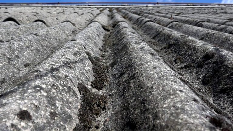 Amianto, 600 mila euro alla famiglia di un militare morto di cancro