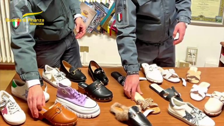 Sequestrati a Macerata oltre 2.600 articoli d’alta moda contraffatti