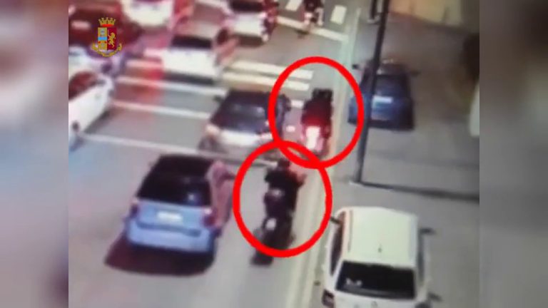 Fermati nel milanese tre rapinatori di Rolex in scooter, le immagini