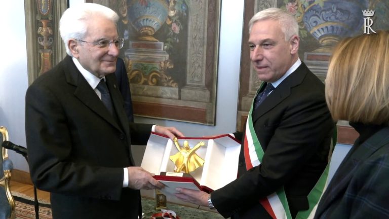 Mattarella incontra il sindaco di Viareggio