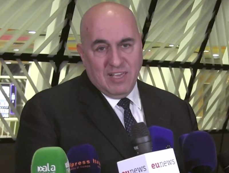 Migranti, Crosetto “Ue e Nato vigilino su infiltrazioni russe in Africa”