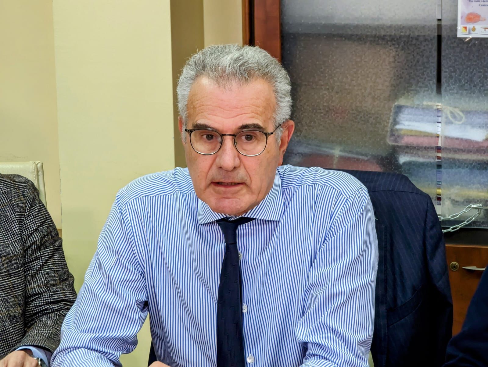 AAA cercasi personale, l’Asp si rivolge a ditte esterne (pagando di più)
