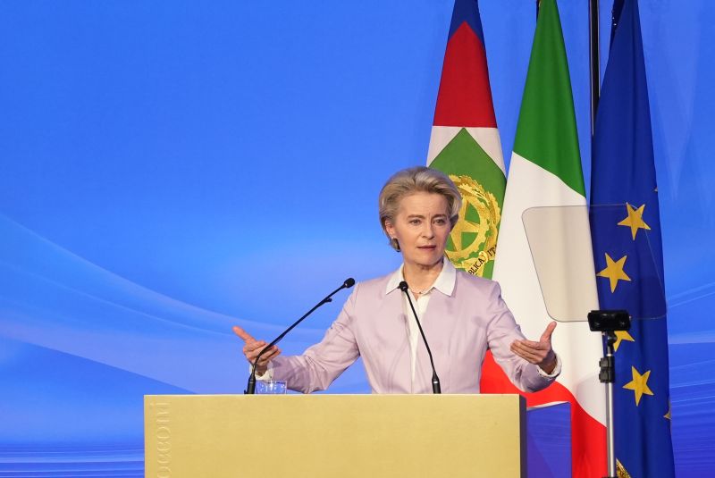 Ucraina, Von Der Leyen “Cina influenzi la Russia per soluzione di pace”